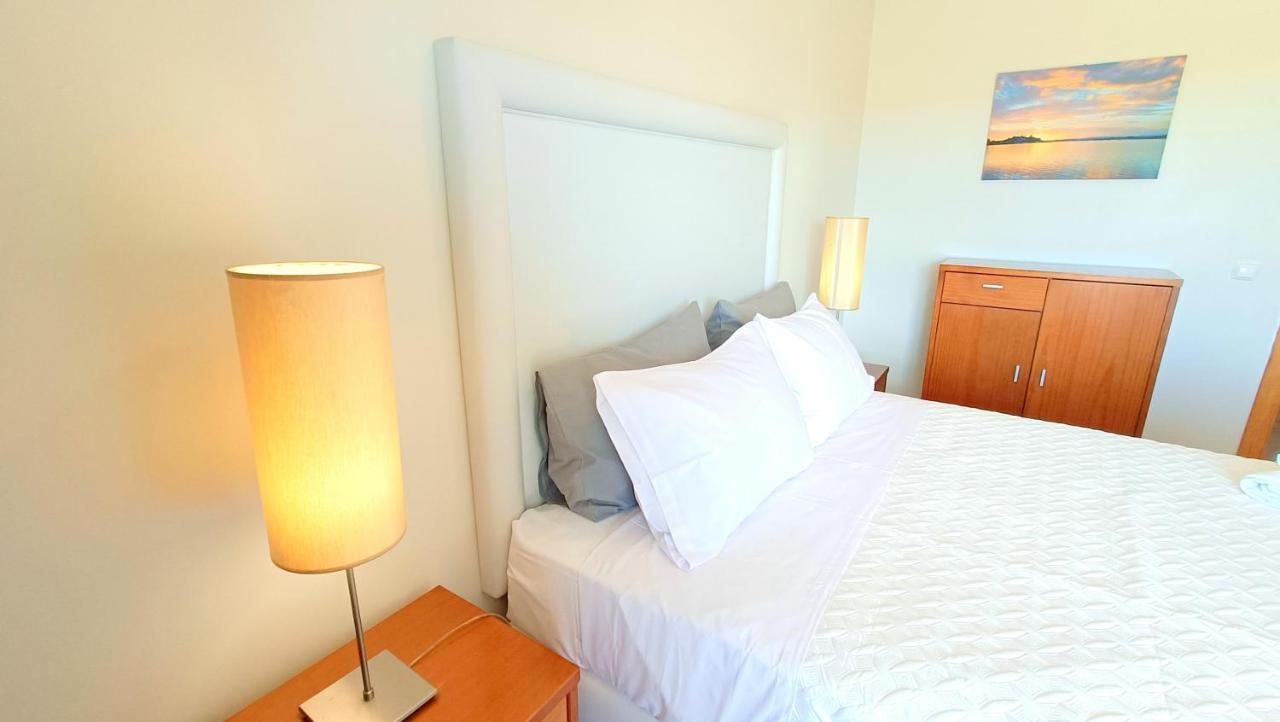 Flamingo View - Pool + Wifi + Ac Apartment Portimao Exterior photo